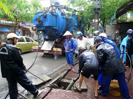 Hút hầm vệ sinh thành phố Vinh Nghệ An – nhanh chóng – Giá cả hợp lý